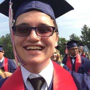 Meet your Posher, Zach